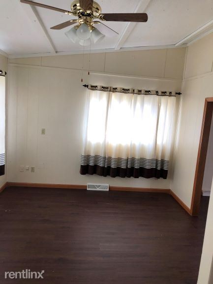 Building Photo - 2 br, 1 bath House - 1239 Maple St