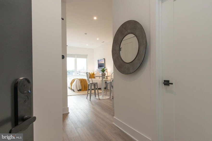 Photo - 1421 E Columbia Avenue Unit Unit 401