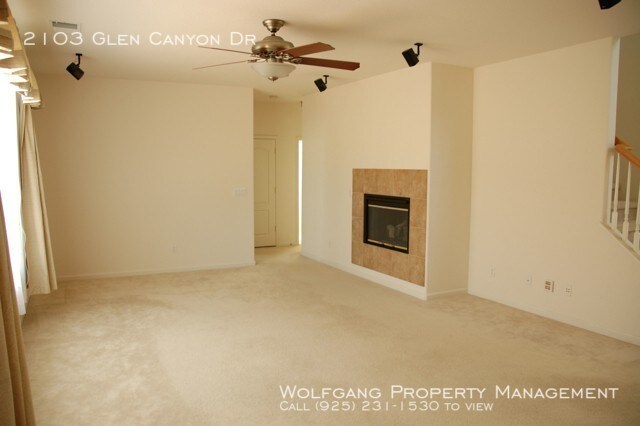 Building Photo - 2103 Glen Canyon Dr