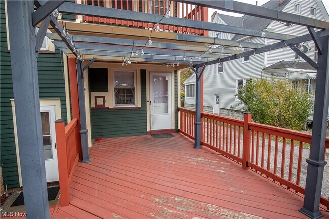Building Photo - 1296 W 116th St