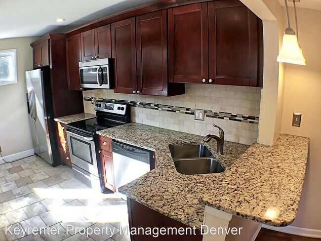 Building Photo - 2 br, 1.5 bath House - 3212 West 31st Ave