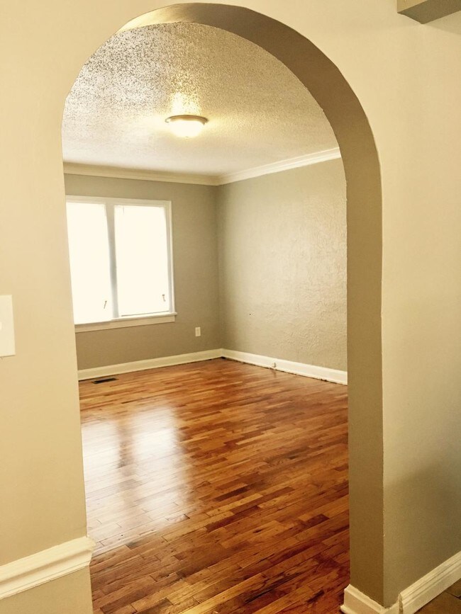 Foto del edificio - 4511 Roanoke Pkwy