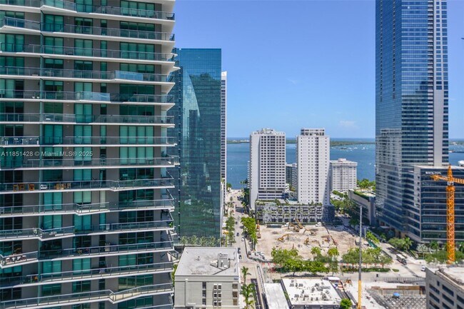 Foto del edificio - 60 SW 13th St