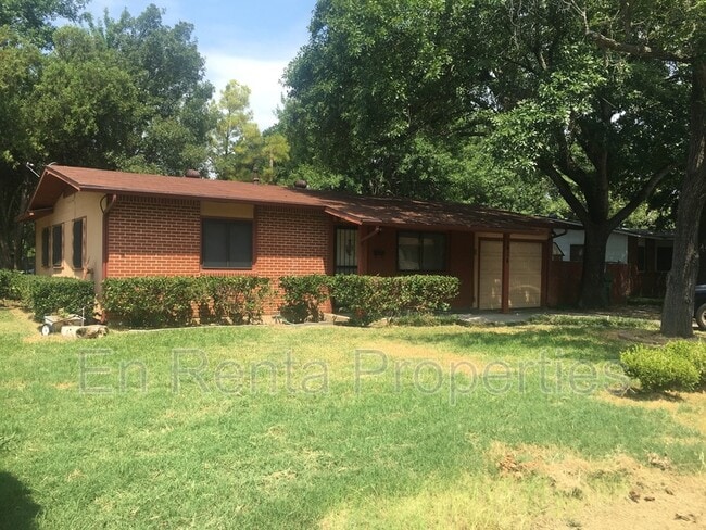 Photo - 1414 Lackland St House
