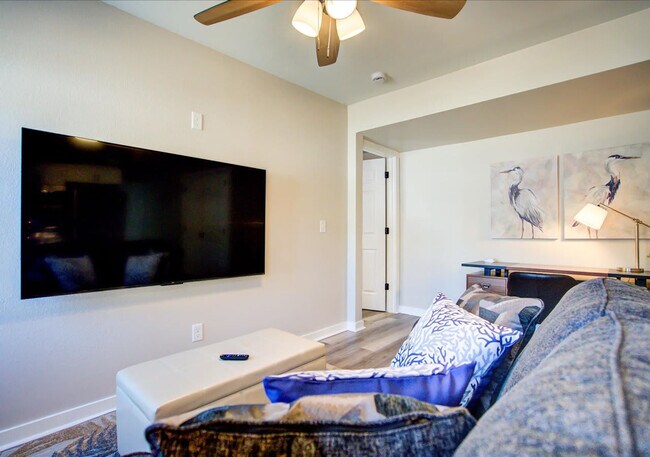 Foto del edificio - 156 Rodney Ct