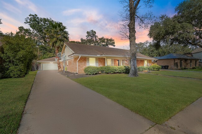 Foto del edificio - 5218 Imogene St