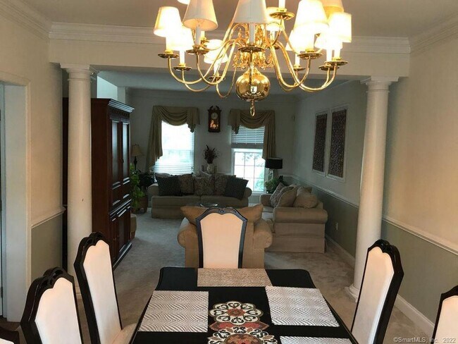 Building Photo - 25 Lilac Ln