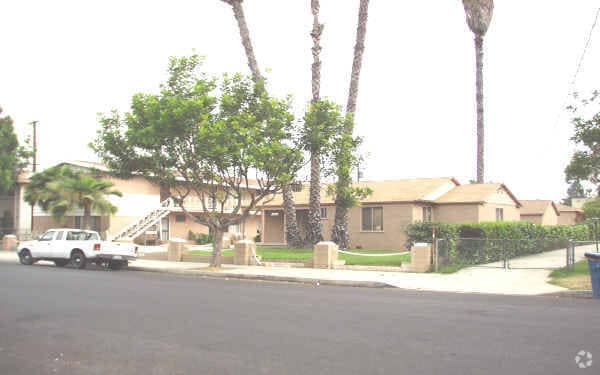 Primary Photo - 9435 Nance Ave