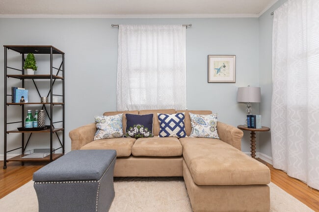 Foto del edificio - Cottage Grove Apartments and Townhomes