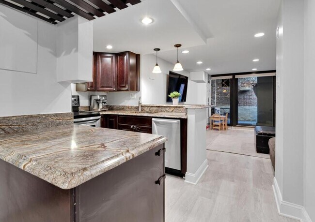 Foto del edificio - 1615 Q St NW