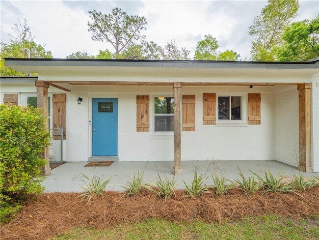 Foto del edificio - 244 Sherwood Ln