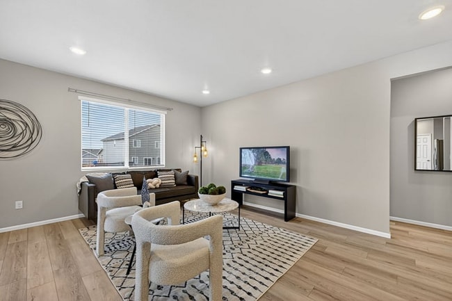 Foto del edificio - 13375 Valley Peak Dr