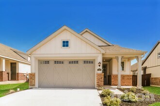 Building Photo - 1560 Mexican Heather Dr