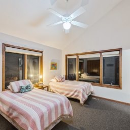 Building Photo - 640 Northbrook Dr