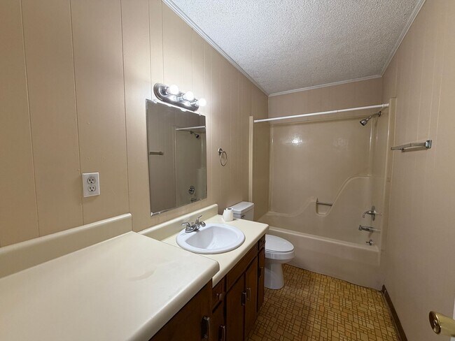 Foto del edificio - 956 Thompson Springs Rd SE