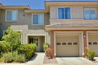 Building Photo - 716 Peachy Canyon Cir