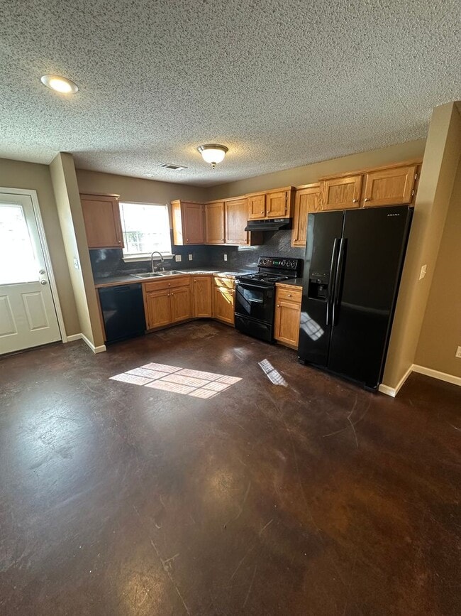 Building Photo - 2008 Jackman St