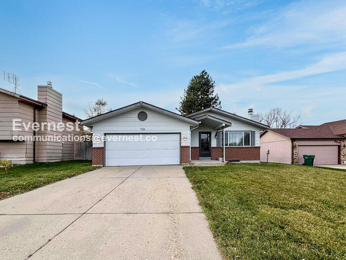 Foto principal - 739 43rd Ave