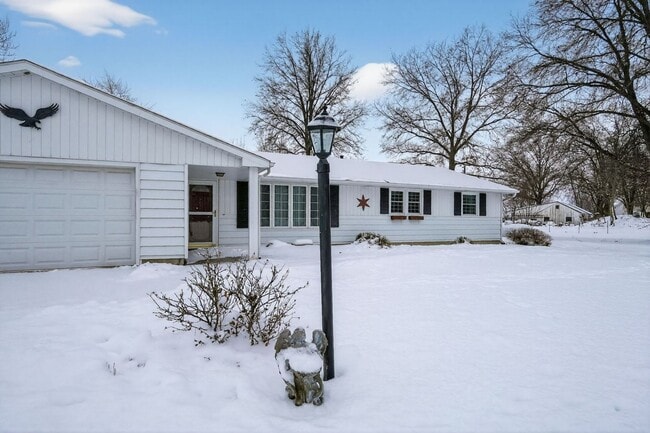 Foto del edificio - 20728 Old 24 E Rd