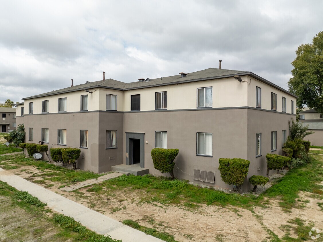 Wyvernwood Garden Apartments Apartments in Los Angeles, CA Westside Rentals
