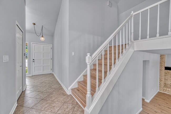 Building Photo - $3,600.00 - 4 Bedroom, 3.5 Bathroom, Singl...