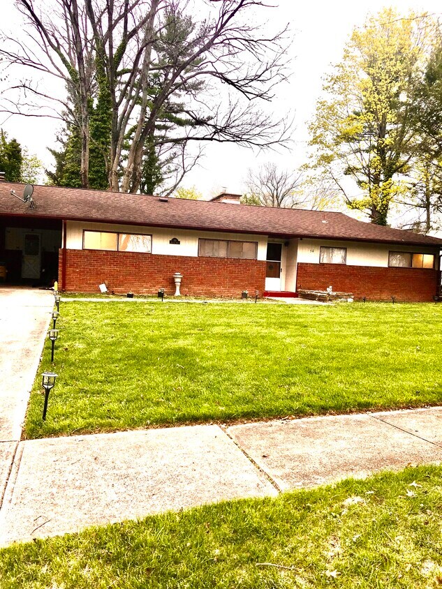 Primary Photo - 50 Hilvista Blvd