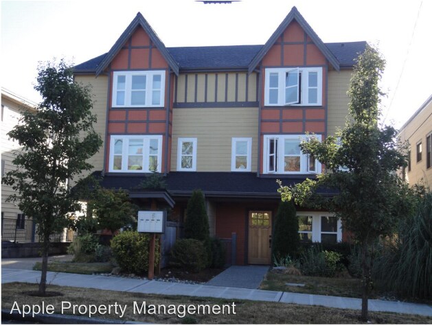 Foto principal - 4322 Francis Ave N