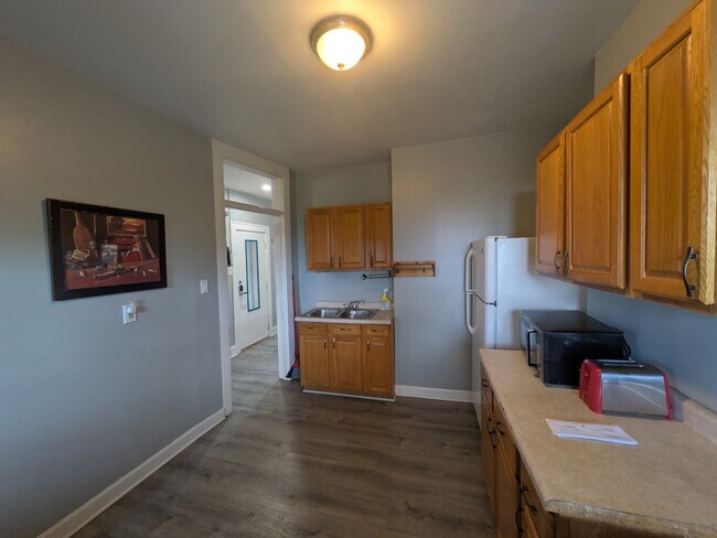 Foto del edificio - Updated 2BR/1BA in Pullman – Internet Incl...