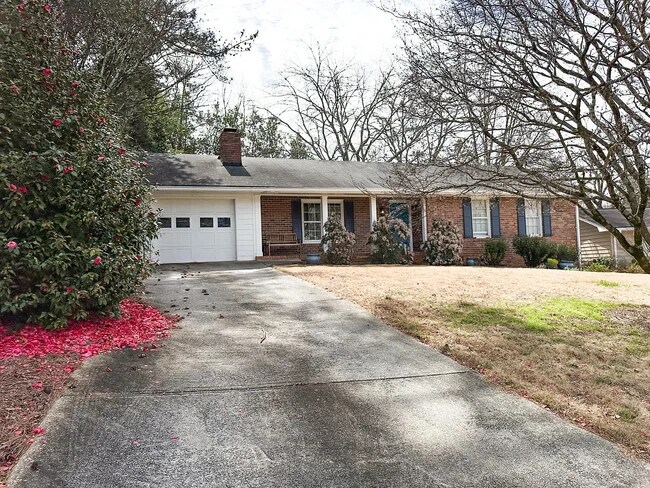 Foto del edificio - 3143 Windfield Cir