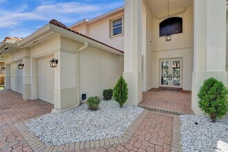 Building Photo - 1727 Victoria Pointe Cir