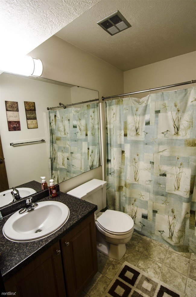 Building Photo - 1 br, 1 bath  - Eastwind Apartments / 1 Bath