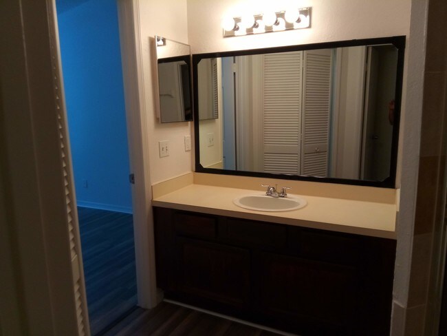 bathroom - 3038 Antique Oaks Cir Apartments