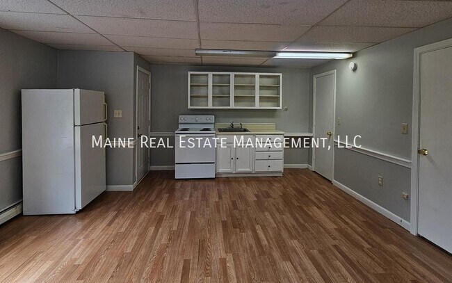 Building Photo - 166 Water St