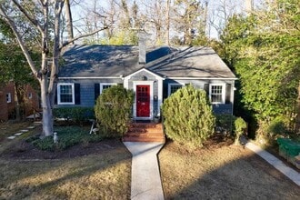 Building Photo - 1280 Stillwood Dr NE