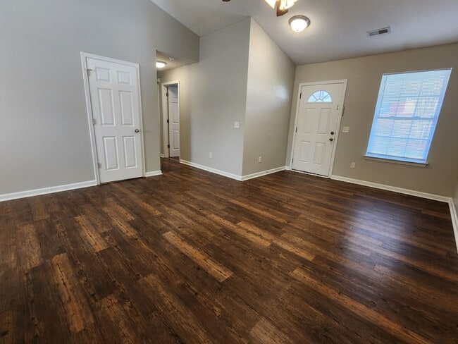 Building Photo - Goldfinch