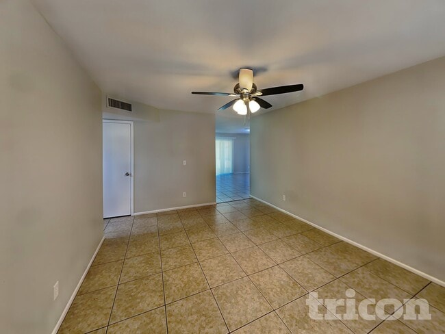 Building Photo - 18416 N 55th Dr