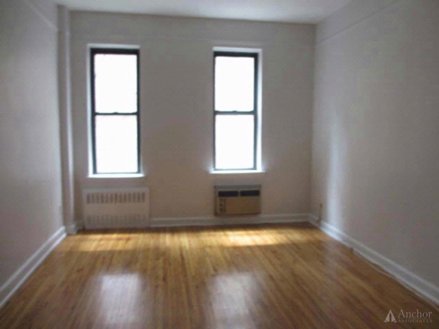 Primary Photo - 1345 2nd Ave