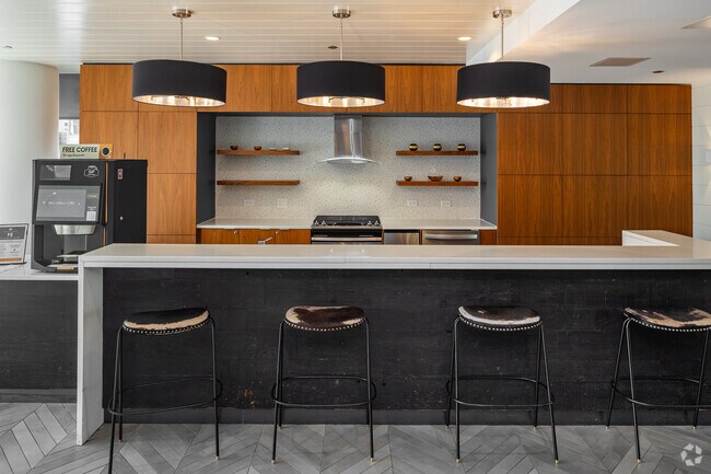 Sala del club - 1407 on Michigan