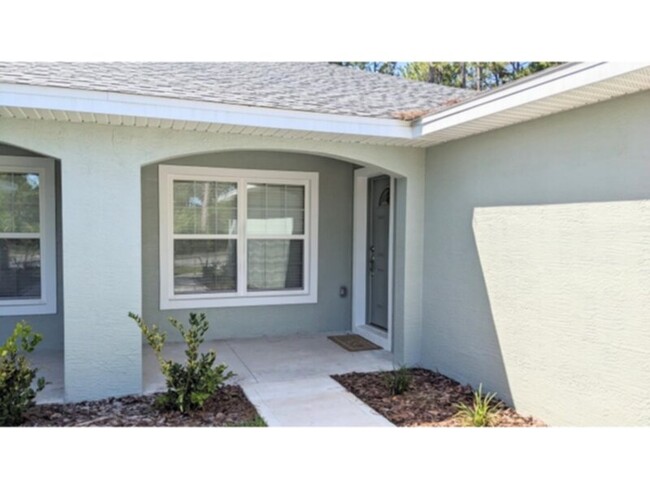 Foto del edificio - BRAND NEW CONSTRUCTION. 4 Bedroom/2 Bath/2...