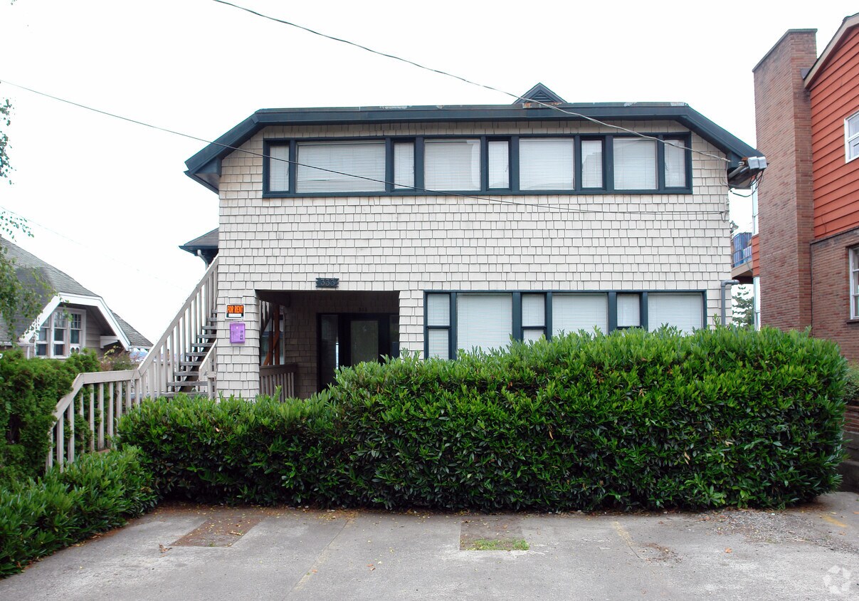 Building Photo - 333 W Olympic Pl