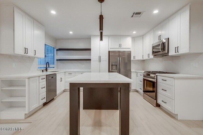 Foto del edificio - 13906 Sylvan St