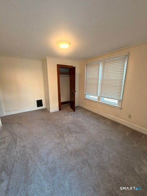 Foto del edificio - 94-Apt2 Tomlinson Ave