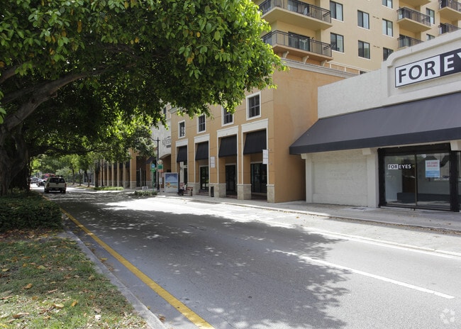 Building Photo - Keystone Villas II