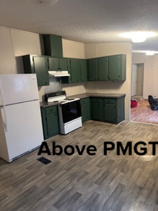 Foto del edificio - 3 Bedroom and 2 Bathroom Mobile home in the Tanglewood area