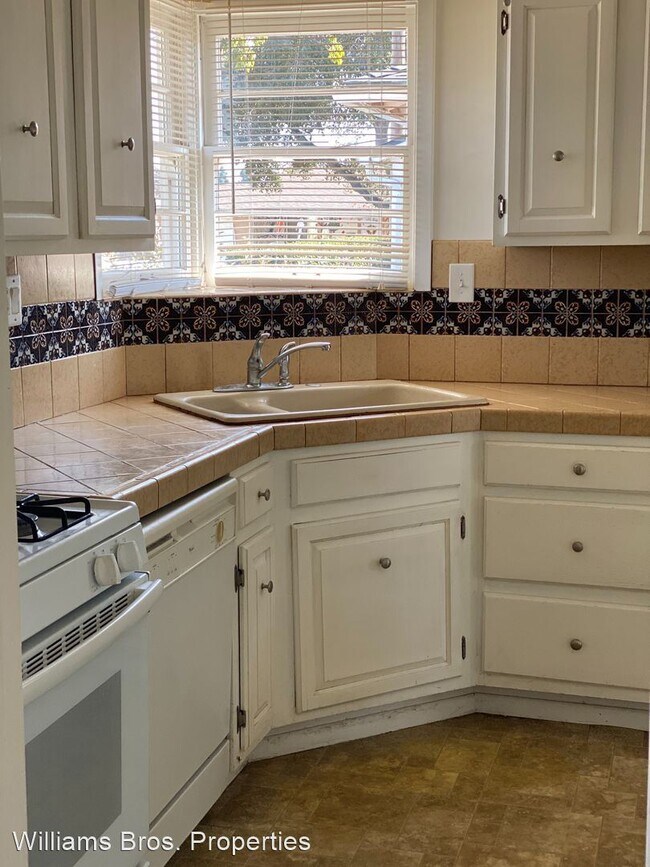 Foto del edificio - 2 br, 1 bath House - 836 E. Cook #A