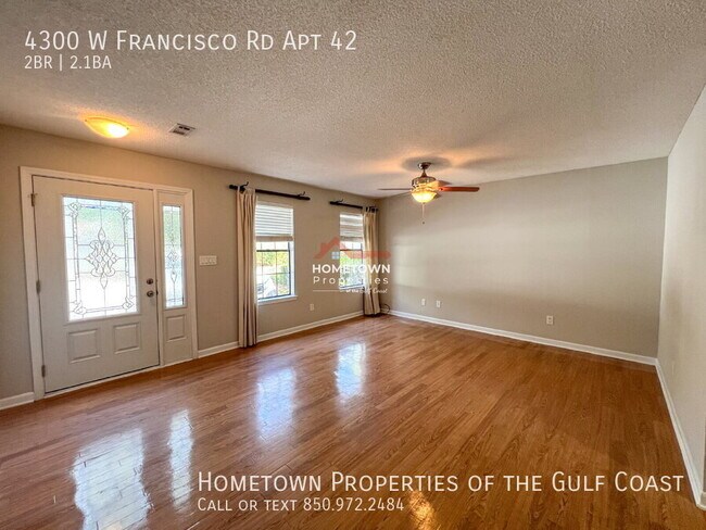 Foto del edificio - Location! 2-Bed Townhouse with 2.5 Baths i...