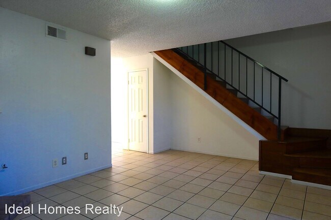 Building Photo - 5266 Lisagayle Ct