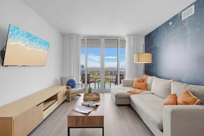 Building Photo - 2602 E Hallandale Beach Blvd