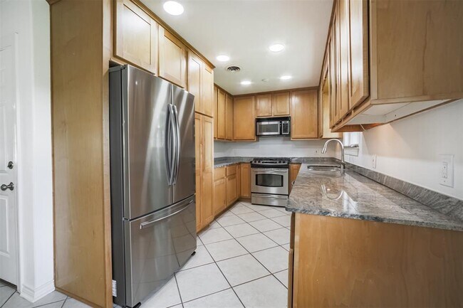 Foto del edificio - 10915 Cedarhurst Dr
