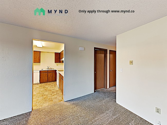 Building Photo - 2 br, 1 bath  - 1011 S 42nd Ave Apt A Apt A